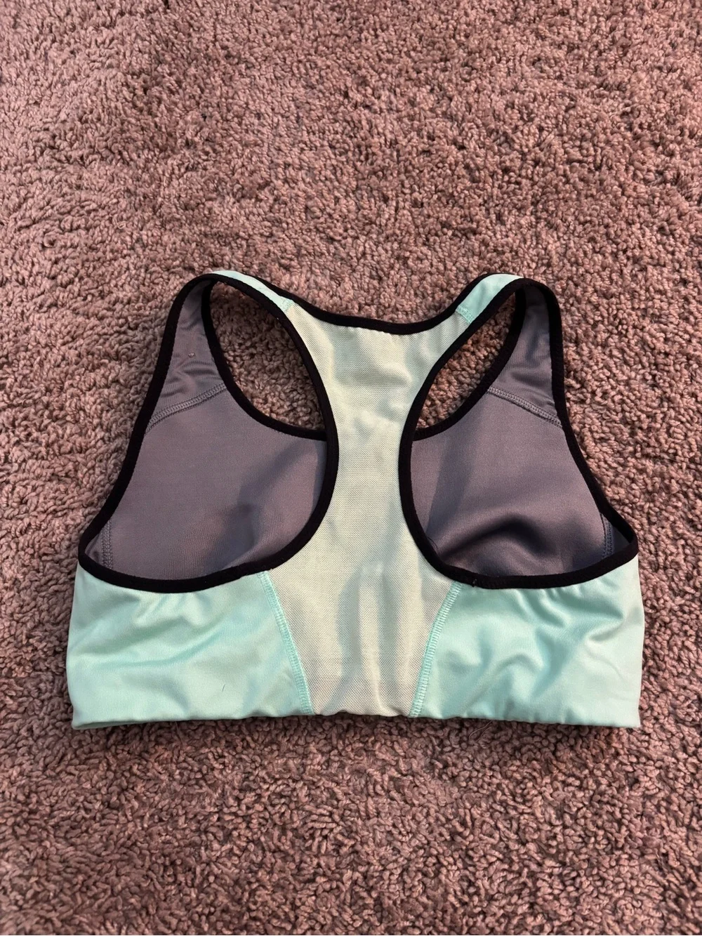 Nike doesn’t sports bra